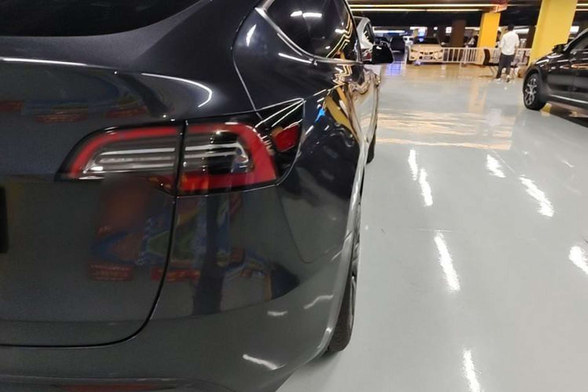 Used Tesla Model Y 2024 Rear-Wheel-Drive Version Exterior 3