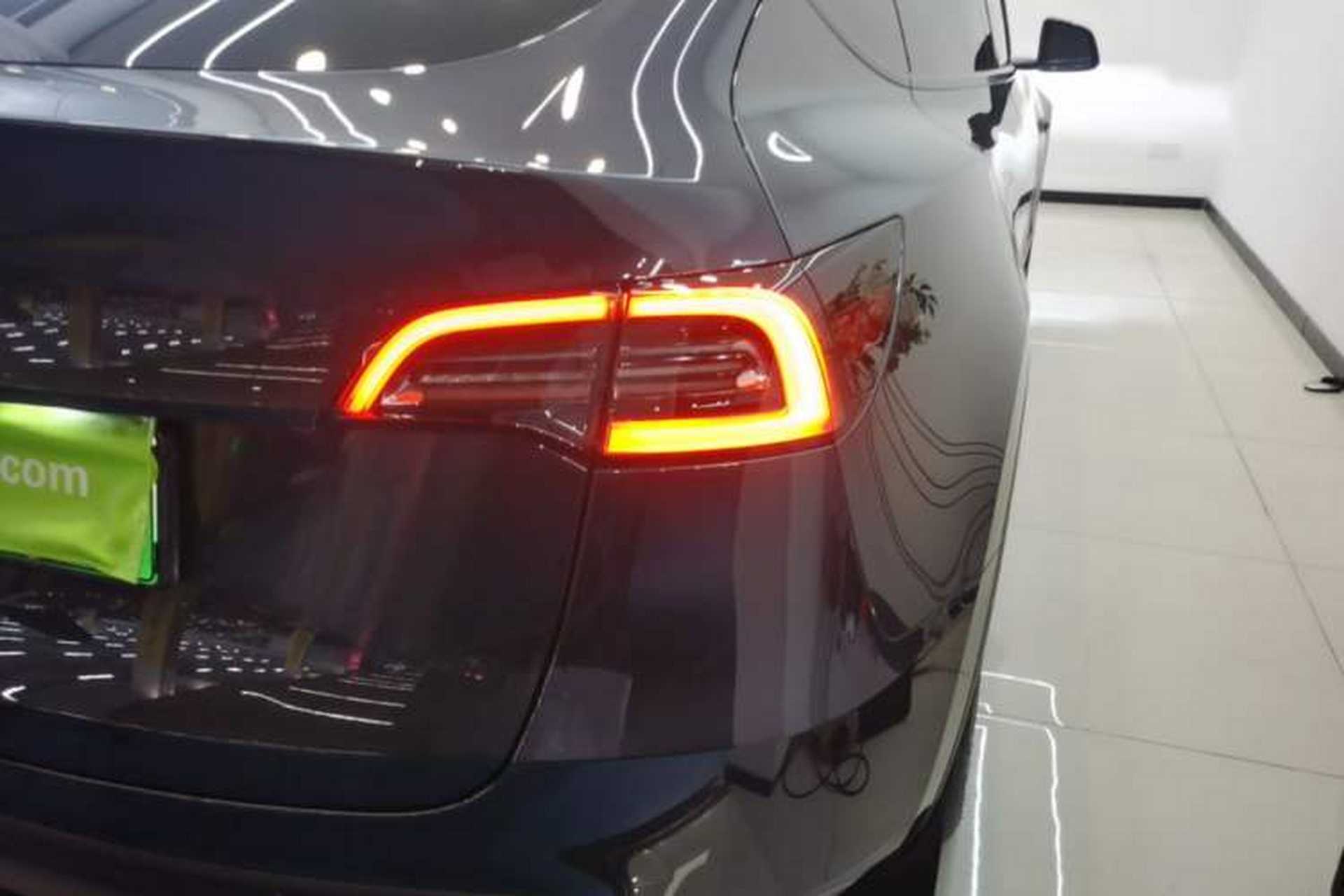 Used Tesla Model Y 2024 Rear-Wheel-Drive Version Exterior 3