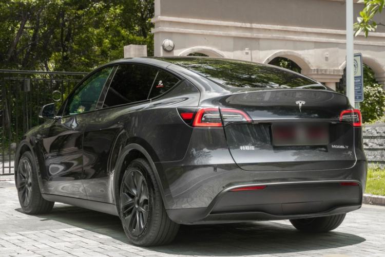 Used Tesla Model Y 2024 Rear-Wheel-Drive Version Exterior 3