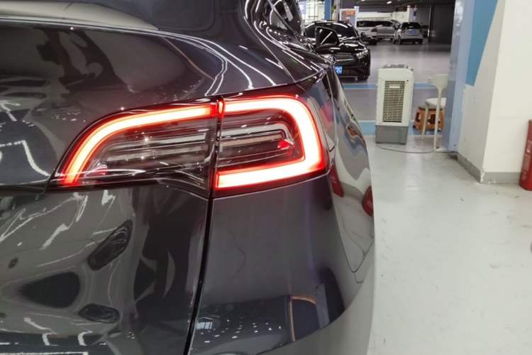 Used Tesla Model Y 2024 Rear-Wheel-Drive Version Exterior 3