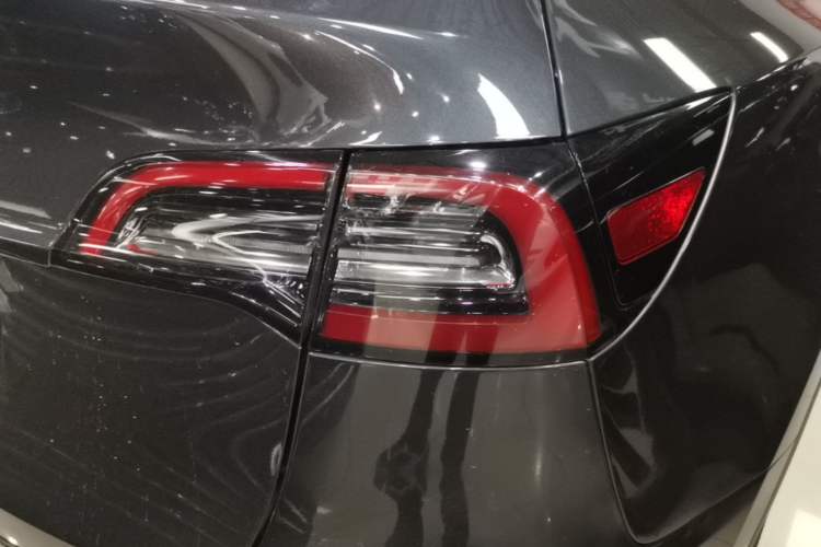 Used Tesla Model Y 2024 Rear-Wheel-Drive Version Exterior 3