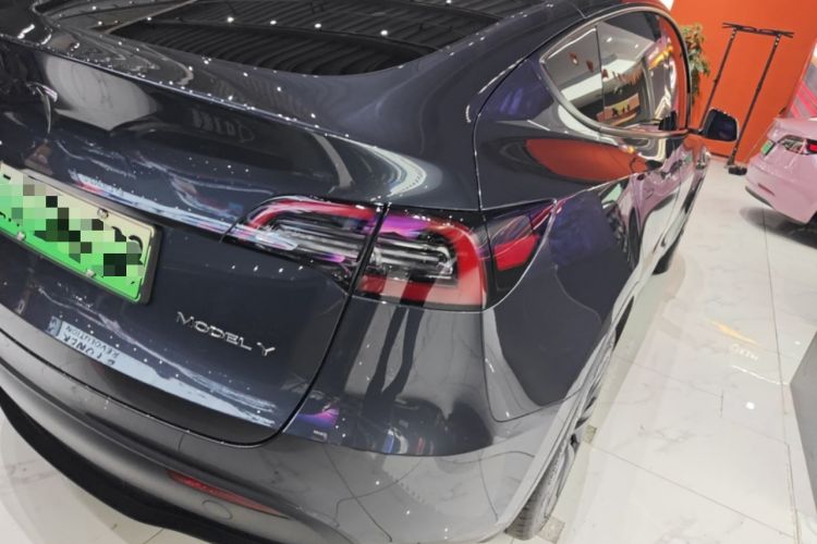 Used Tesla Model Y 2024 Rear-Wheel-Drive Version Exterior 3