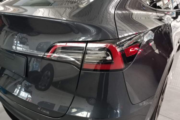 Used Tesla Model Y 2024 Rear-Wheel-Drive Version Exterior 3