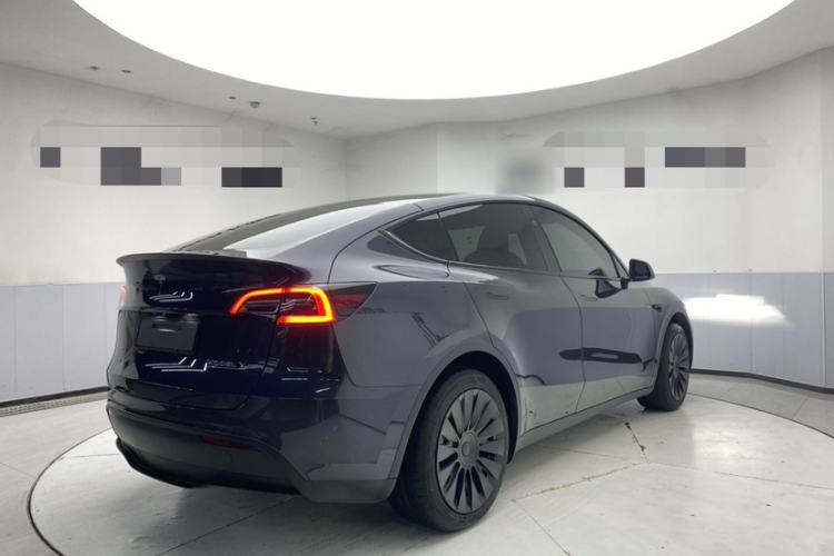 Used Tesla Model Y 2024 Rear-Wheel-Drive Version Exterior 3