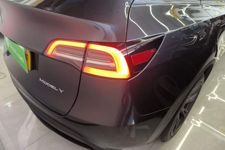 Used Tesla Model Y 2024 Rear-Wheel-Drive Version Exterior 3