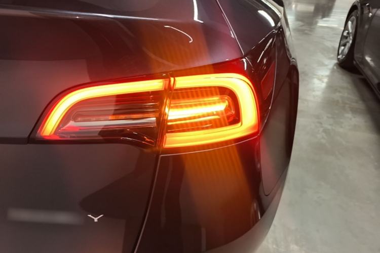 Used Tesla Model Y 2024 Rear-Wheel-Drive Version Exterior 3