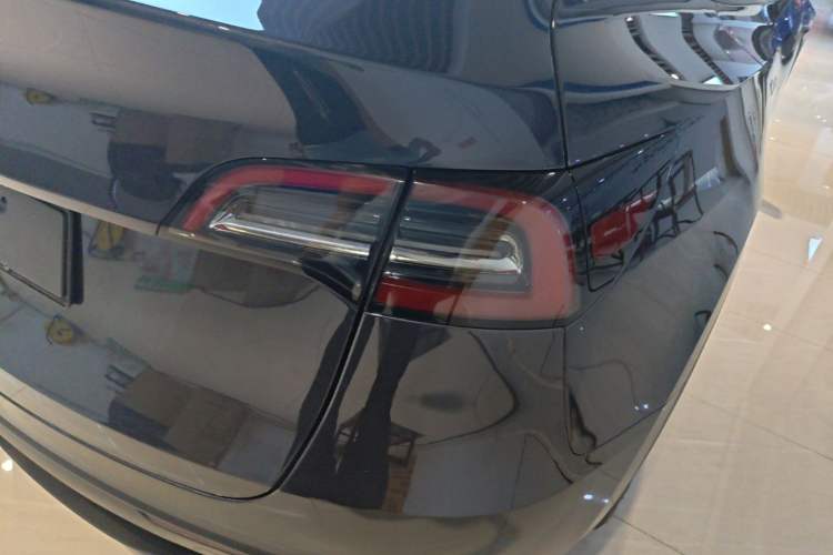 Used Tesla Model Y 2024 Rear-Wheel-Drive Version Exterior 3
