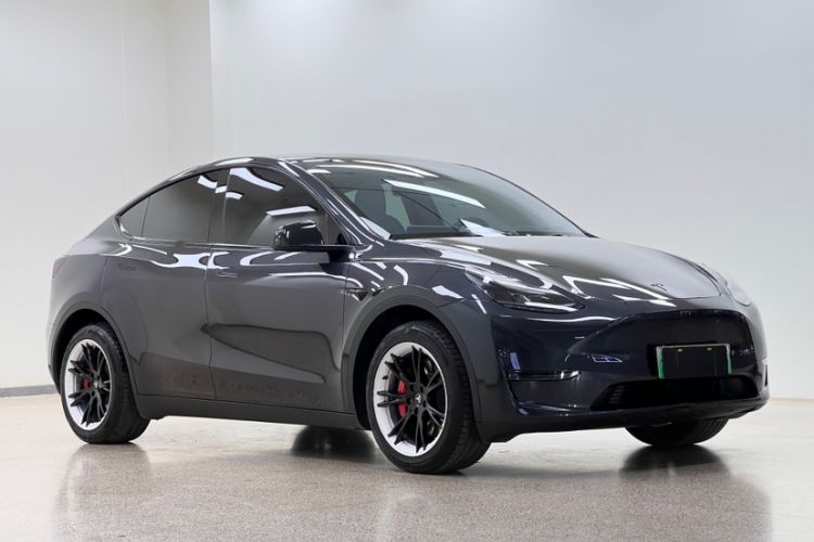 Used Tesla Model Y 2024 Long-Range All-Wheel-Drive Version Exterior 3
