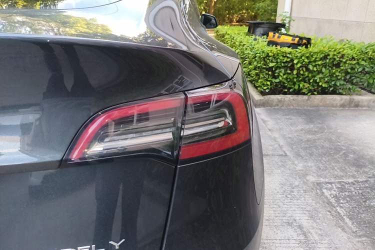 Used Tesla Model Y 2024 Rear-Wheel-Drive Version Exterior 3