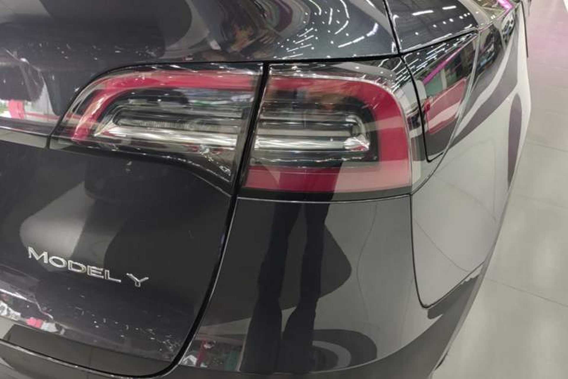 Used Tesla Model Y 2024 Rear-Wheel-Drive Version Exterior 3