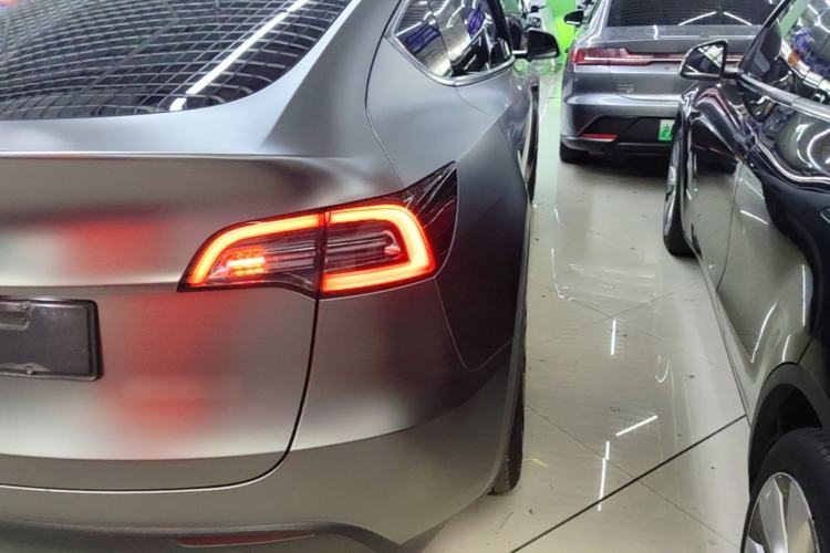 Used Tesla Model Y 2024 Rear-Wheel-Drive Version Exterior 3