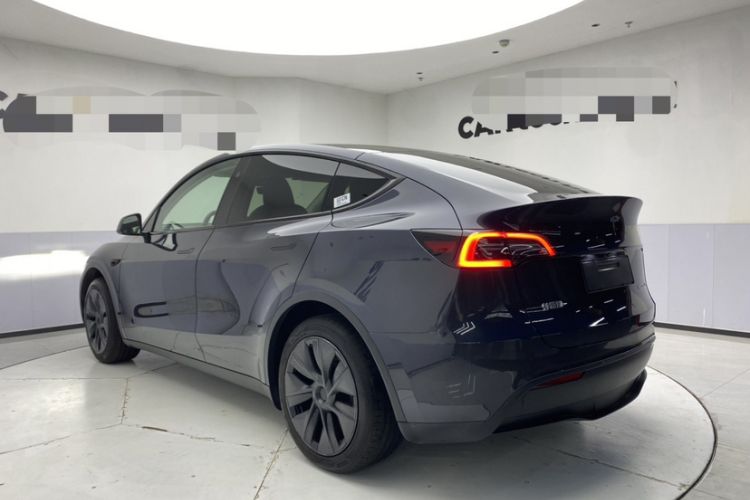 Used Tesla Model Y 2024 Rear-Wheel-Drive Version Exterior 3