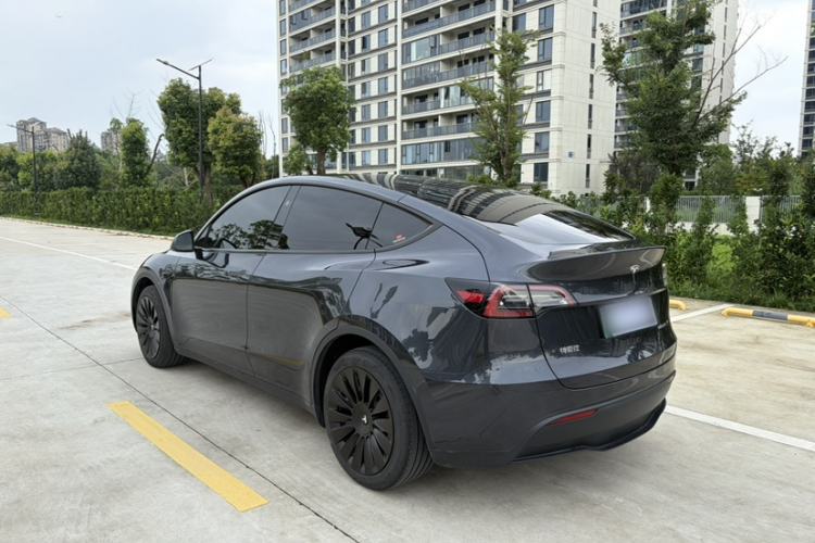 Used Tesla Model Y 2024 Rear-Wheel-Drive Version Exterior 3