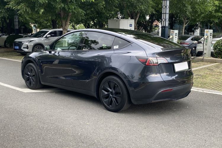 Used Tesla Model Y 2024 Rear-Wheel-Drive Version Exterior 3