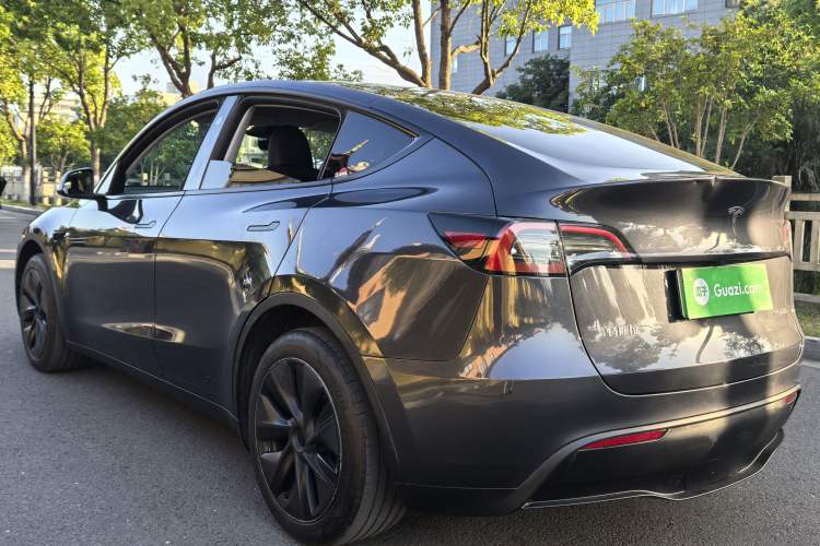 Used Tesla Model Y 2024 Rear-Wheel-Drive Version Exterior 4