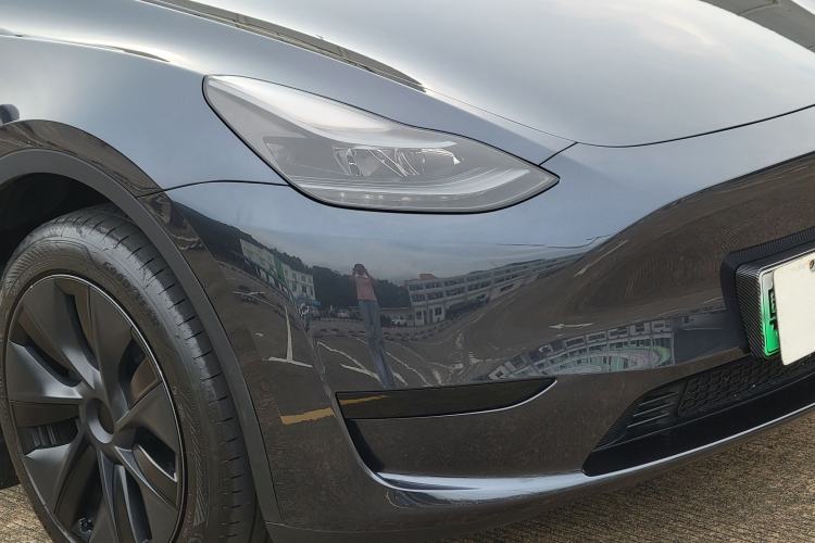 Used Tesla Model Y 2024 Rear-Wheel-Drive Version Exterior 4