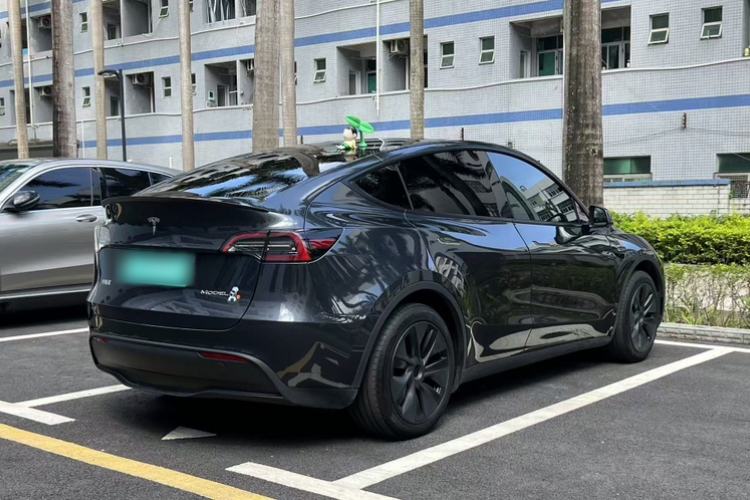 Used Tesla Model Y 2024 Rear-Wheel-Drive Version Exterior 4