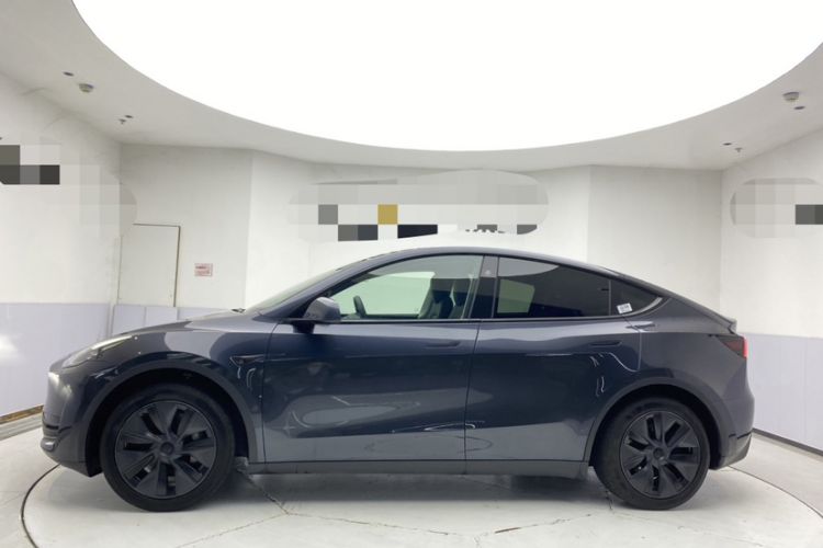 Used Tesla Model Y 2024 Rear-Wheel-Drive Version Exterior 4