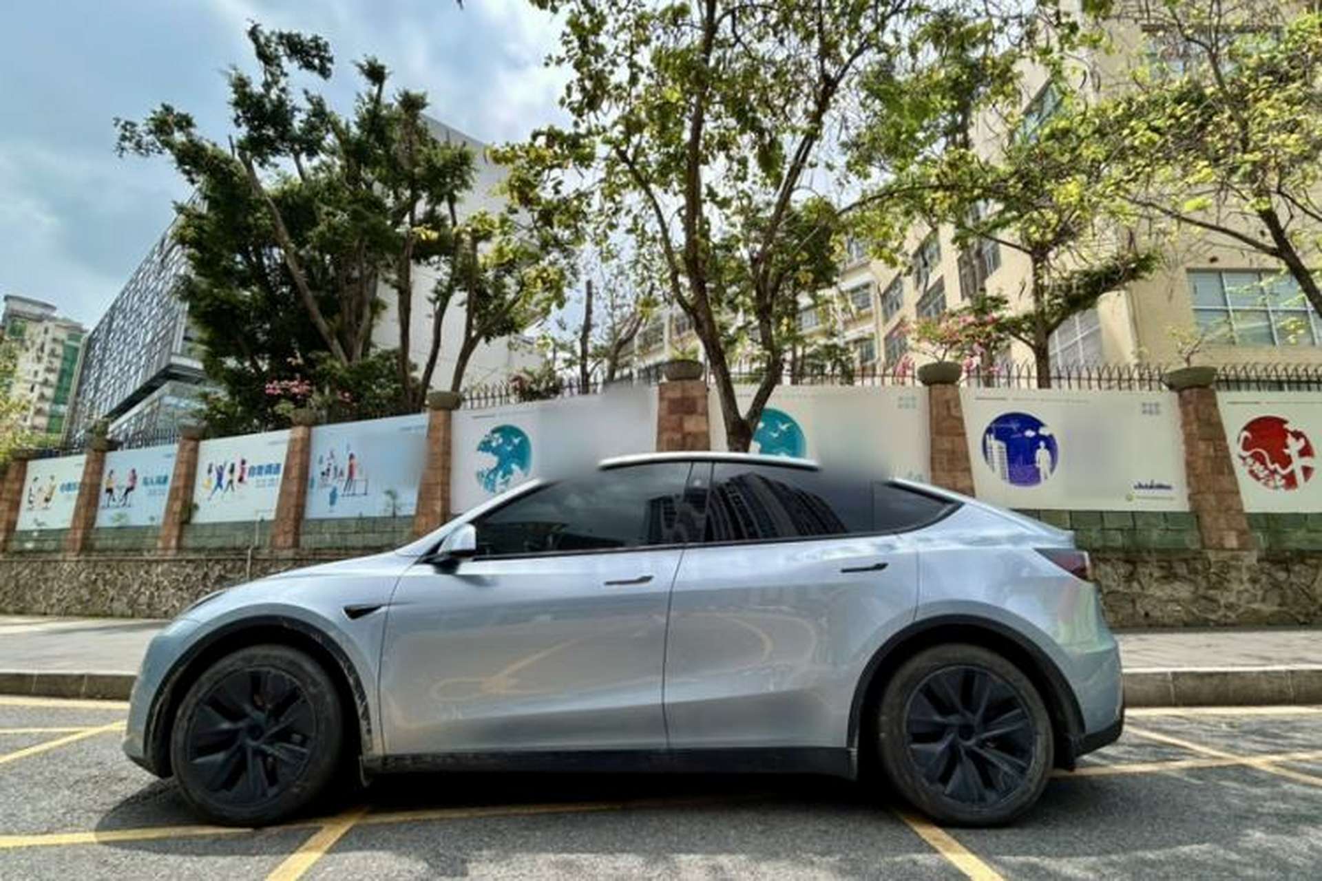 Used Tesla Model Y 2024 Rear-Wheel-Drive Version Exterior 5
