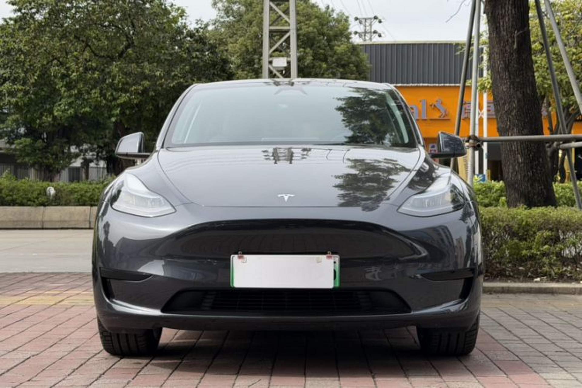 Used Tesla Model Y 2024 Rear-Wheel-Drive Version Exterior 5