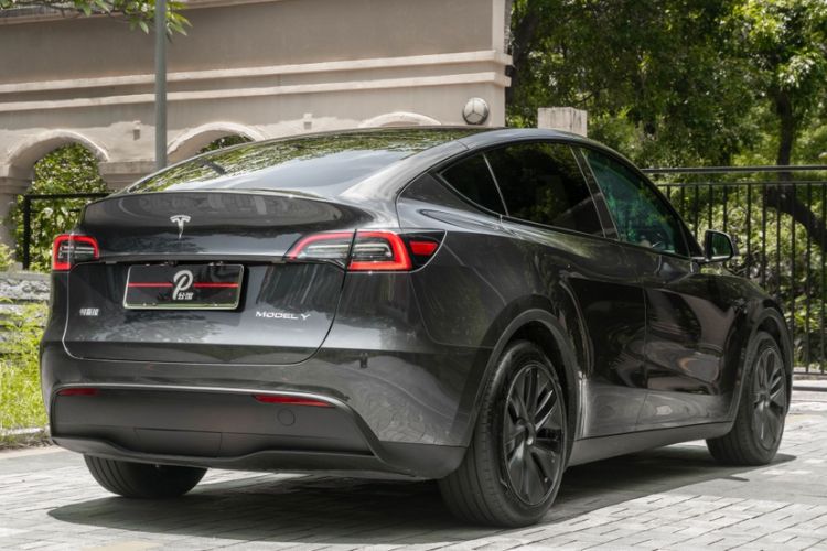 Used Tesla Model Y 2024 Rear-Wheel-Drive Version Exterior 5