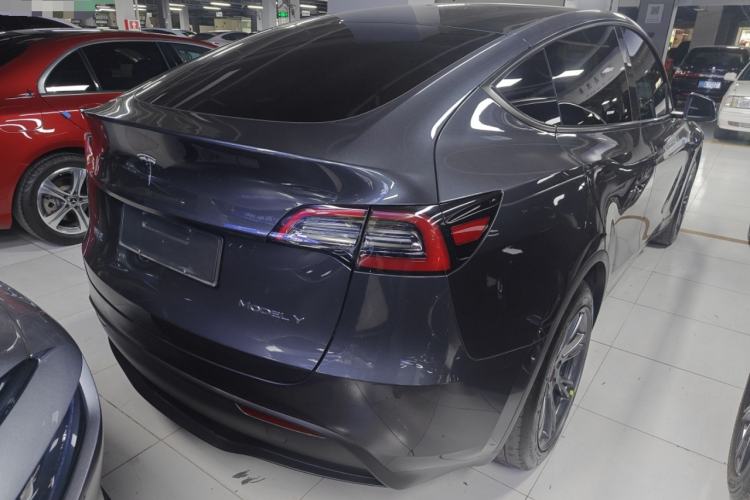 Used Tesla Model Y 2024 Rear-Wheel-Drive Version Exterior 5