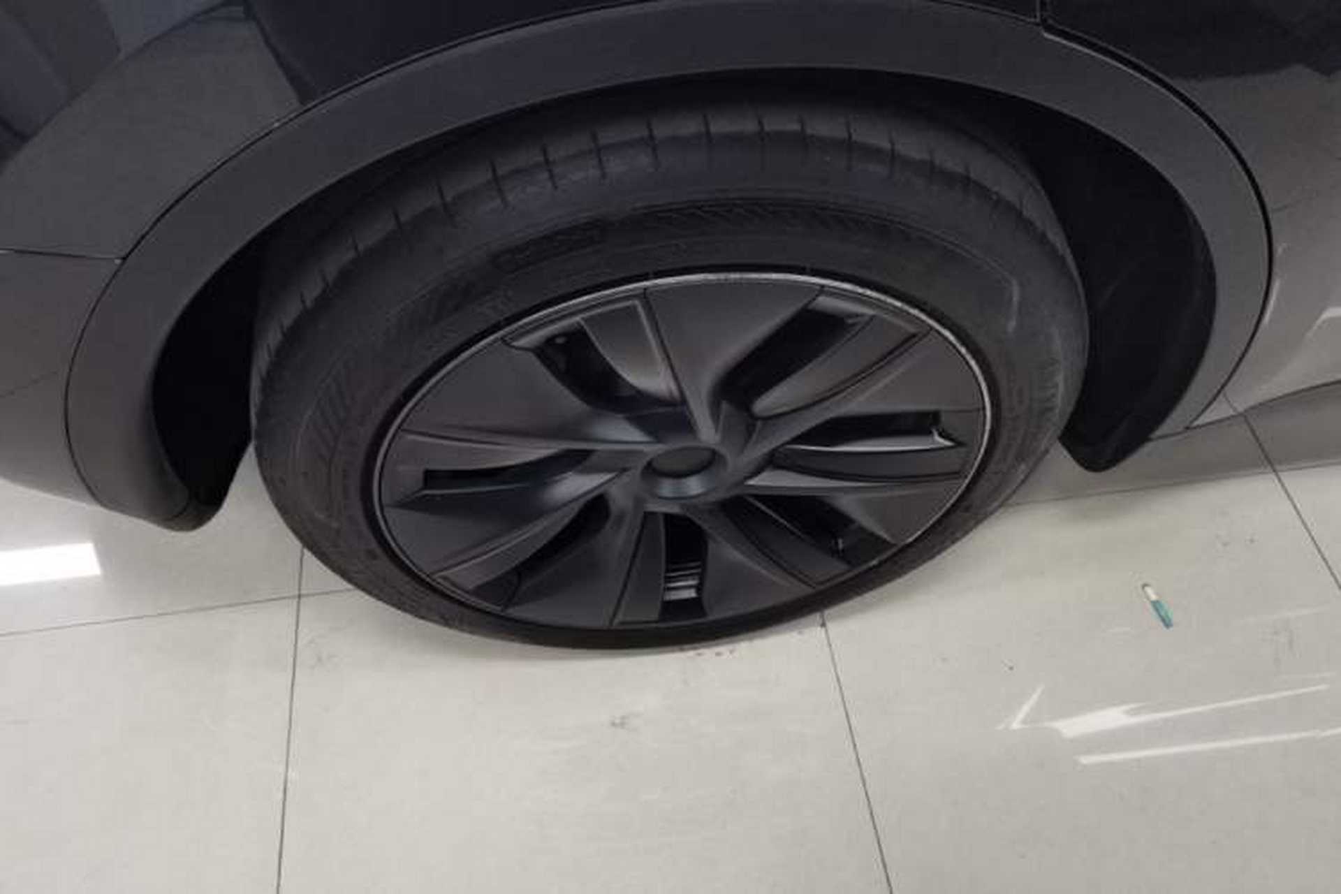 Used Tesla Model Y 2024 Rear-Wheel-Drive Version Exterior 5