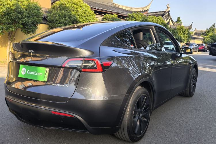 Used Tesla Model Y 2024 Rear-Wheel-Drive Version Exterior 6