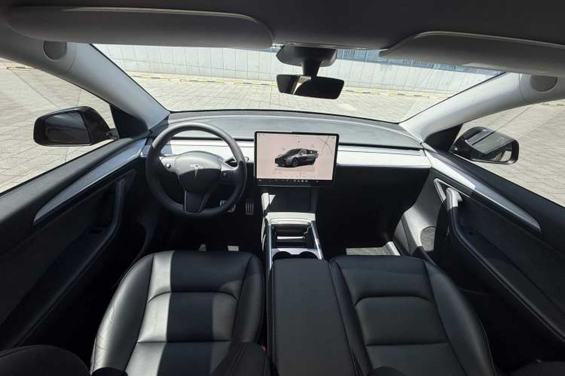 Used Tesla Model Y 2024 Long-Range All-Wheel-Drive Version Exterior 6