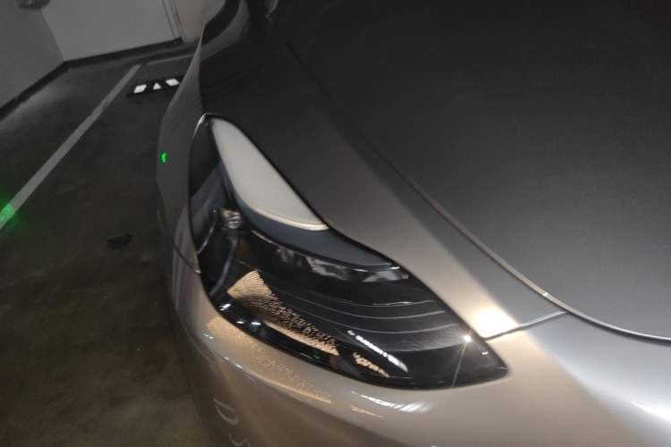 Used Tesla Model Y 2024 Long-Range All-Wheel-Drive Version Exterior 6