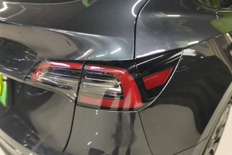 Used Tesla Model Y 2024 Rear-Wheel-Drive Version Exterior 6