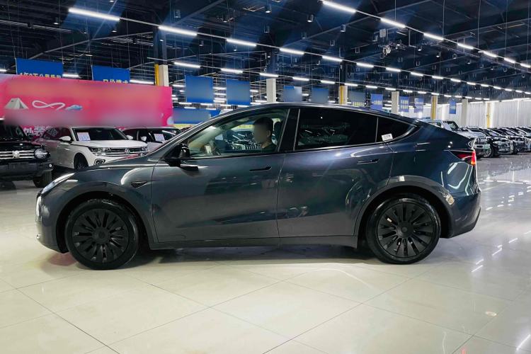 Used Tesla Model Y 2024 Rear-Wheel-Drive Version Exterior 7
