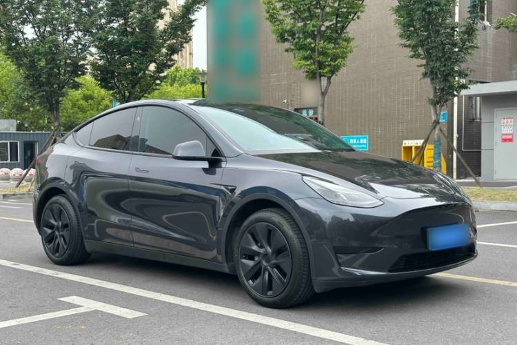 Used Tesla Model Y 2024 Rear-Wheel-Drive Version Exterior 7