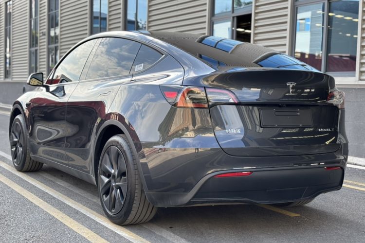 Used Tesla Model Y 2024 Rear-Wheel-Drive Version Exterior 7