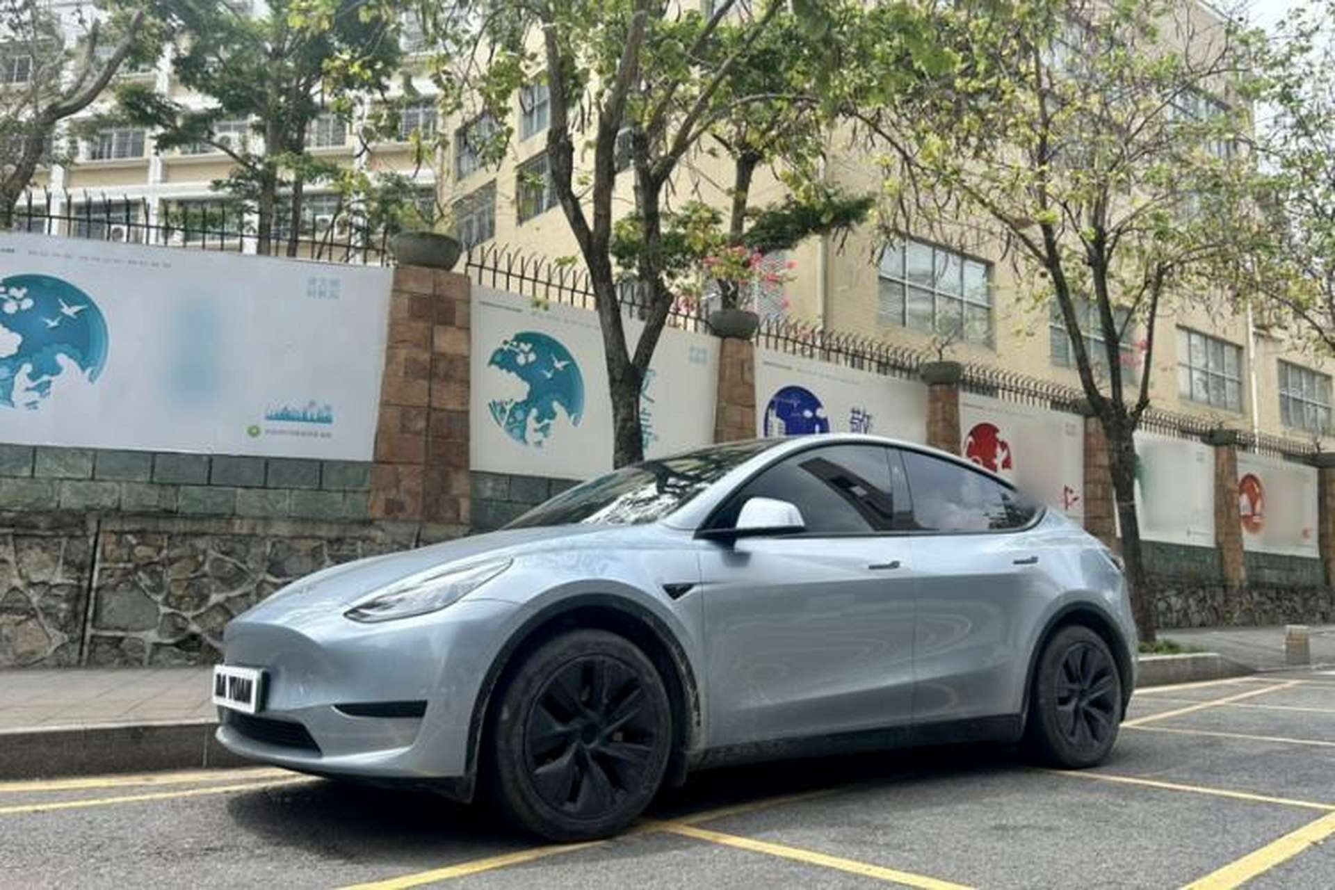 Used Tesla Model Y 2024 Rear-Wheel-Drive Version Exterior 7