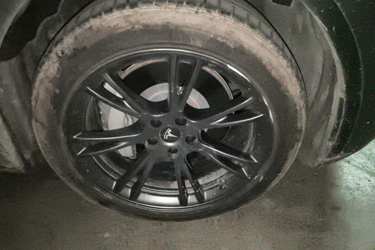 Used Tesla Model Y 2024 Rear-Wheel-Drive Version Exterior 7