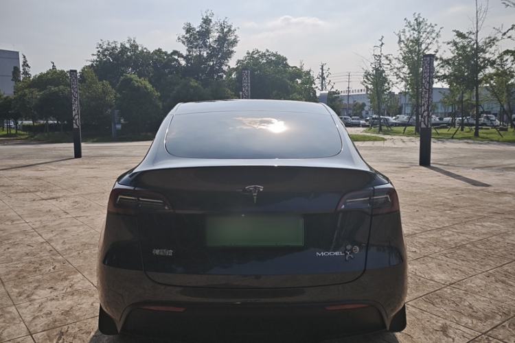 Used Tesla Model Y 2024 Rear-Wheel-Drive Version Exterior 7