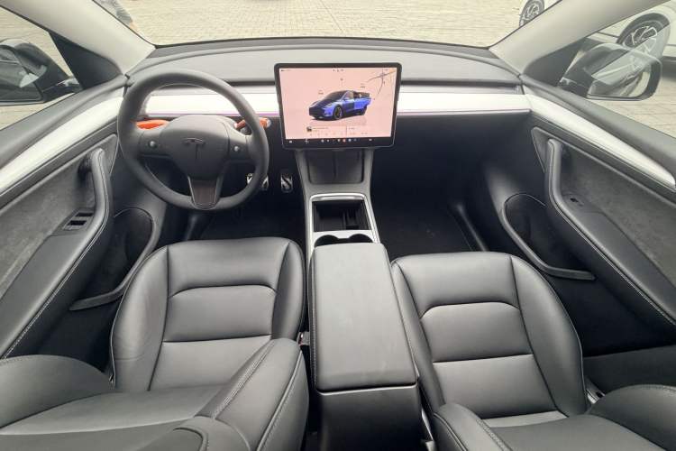 Used Tesla Model Y 2024 Rear-Wheel-Drive Version Exterior 8
