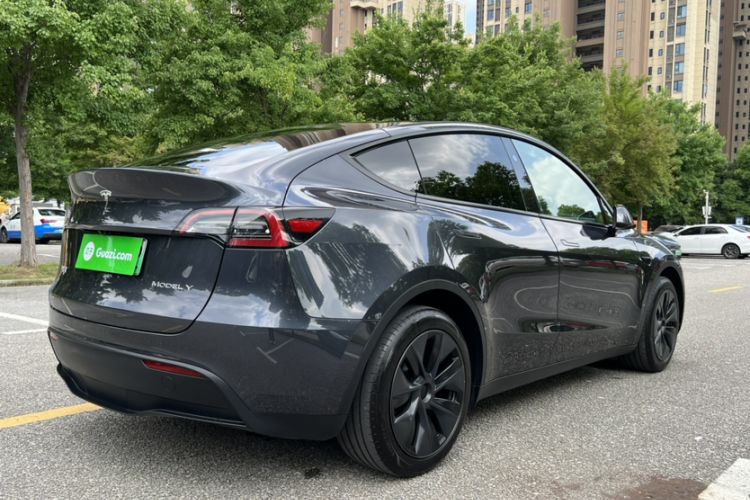 Used Tesla Model Y 2024 Rear-Wheel-Drive Version Exterior 8