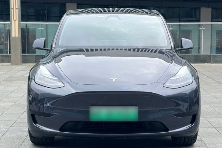 Used Tesla Model Y 2024 Rear-Wheel-Drive Version Exterior 8