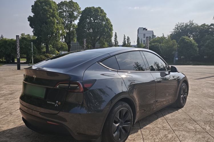 Used Tesla Model Y 2024 Rear-Wheel-Drive Version Exterior 8