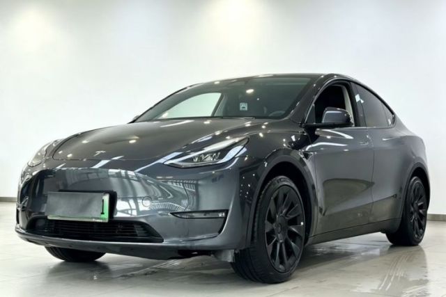 Used Tesla Model Y 2024 Long-Range All-Wheel-Drive Version