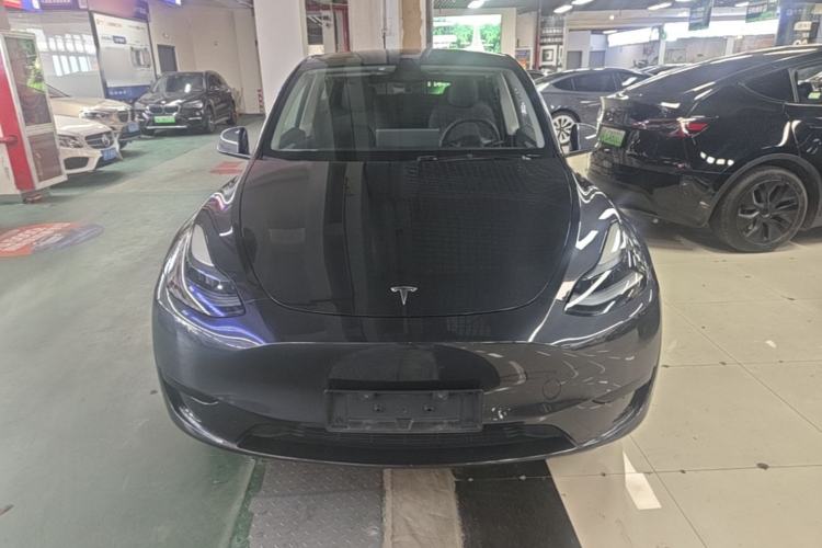 Used Tesla Model Y 2024 Rear-Wheel-Drive Version Front