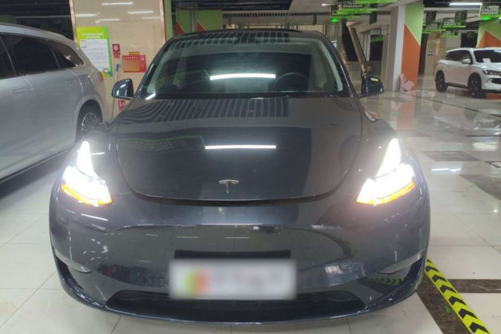 Used Tesla Model Y 2024 Long-Range All-Wheel-Drive Version Front