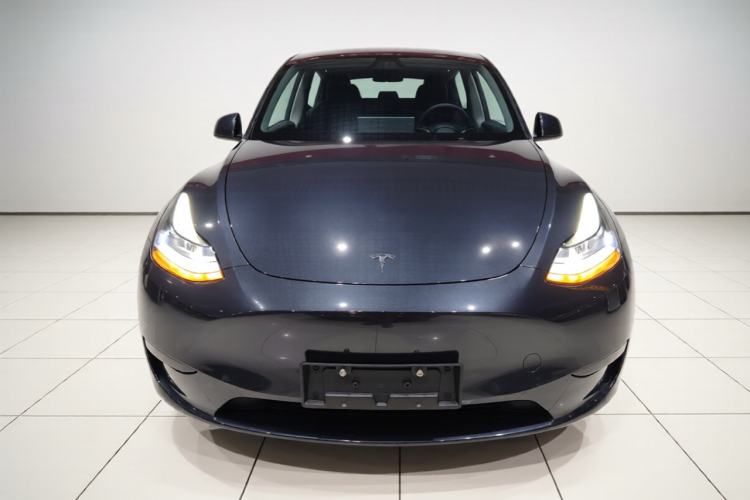 Used Tesla Model Y 2024 Rear-Wheel-Drive Version Front