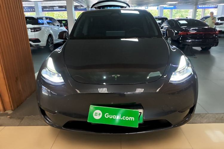 Used Tesla Model Y 2024 Rear-Wheel-Drive Version Front