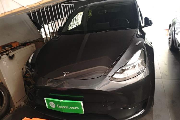 Used Tesla Model Y 2024 Rear-Wheel-Drive Version Front