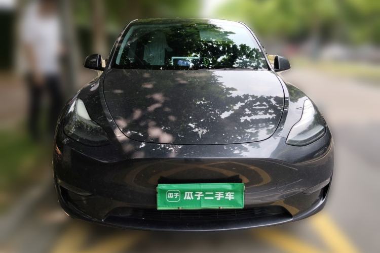 Used Tesla Model Y 2024 Long-Range All-Wheel-Drive Version Front