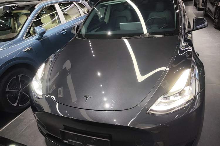 Used Tesla Model Y 2024 Rear-Wheel-Drive Version Front