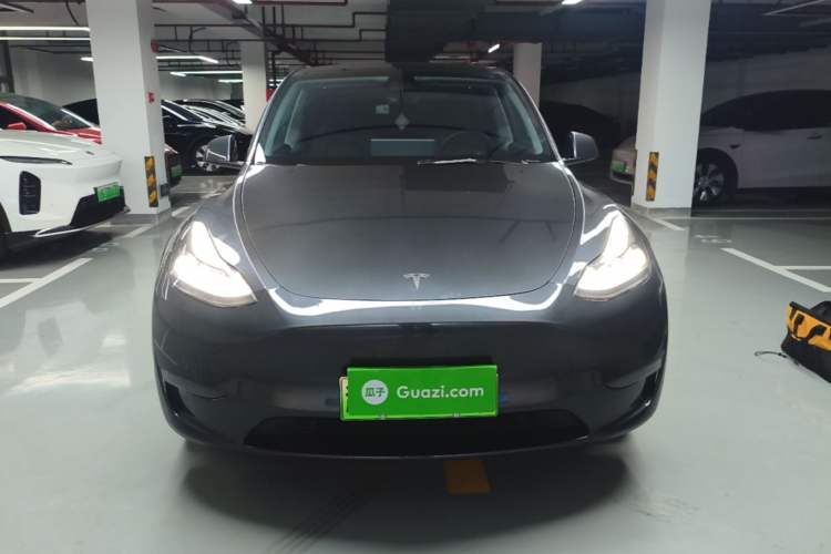 Used Tesla Model Y 2024 Long-Range All-Wheel-Drive Version Front
